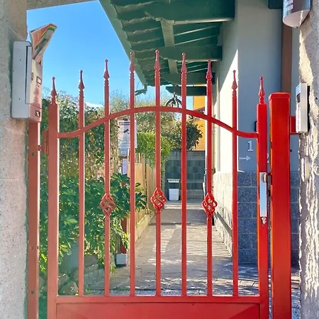 Onlyroomsrhofiera Apartamento *
